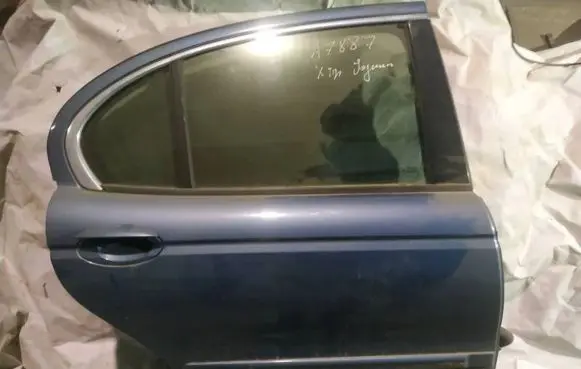 Jaguar X-Type Rear door melynos