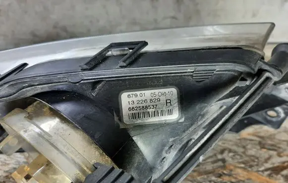 Opel Insignia A Front fog light 13226829 662588537