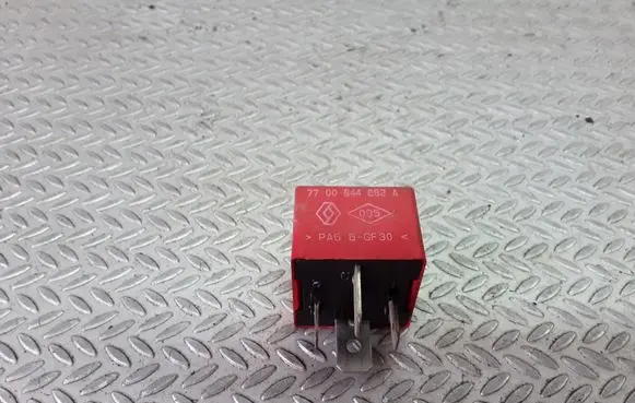 Renault Scenic I Other relay 7700844682A