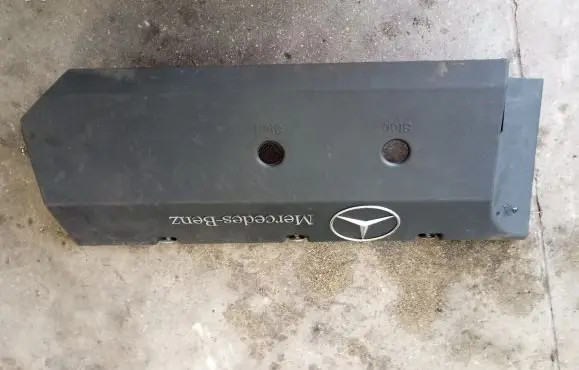 Mercedes-Benz Sprinter W901 W902 W903 W904 Engine cover (trim) 1928403600