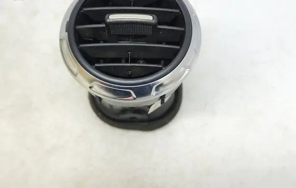 Audi TT TTS Mk2 Dash center air vent grill 8J0820901D 8J0820901A 8P0820901A