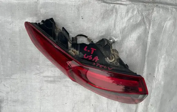 Alfa Romeo Stelvio Rear/tail lights ALFA ROMEO STELVIO LAMPA TYLNA LEWA USA 18- 00505358090