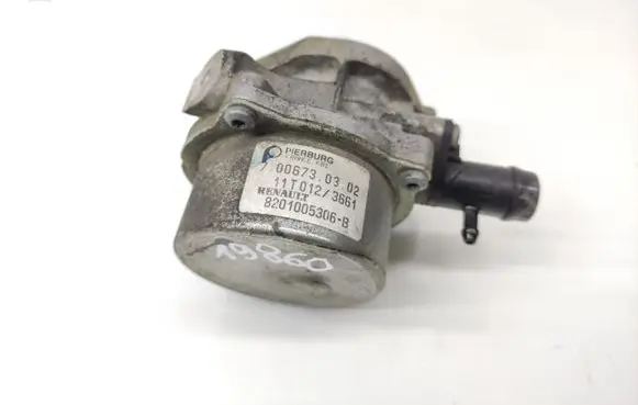 Nissan Juke I F15 Vacuum pump 8201005306