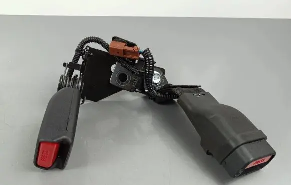 Honda HR-V Middle seatbelt buckle (rear) 1167666