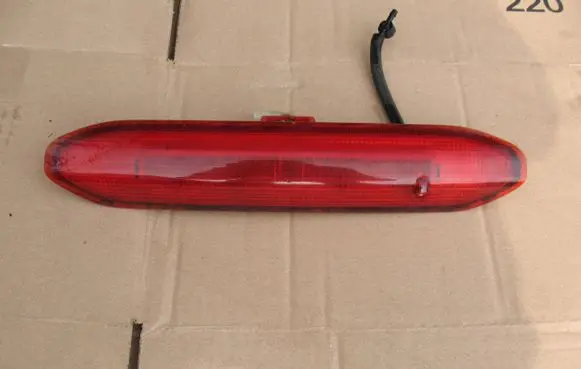 Ford Fiesta Third/center stoplight 13A613