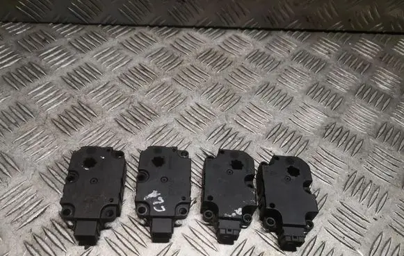 Mercedes-Benz CLA C117 X117 W117 Intake manifold valve actuator/motor A2469064400 2469064400