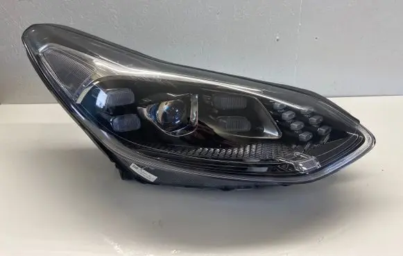 KIA Sportage Headlight/headlamp 92102F1500 R009R500062370 071020190655