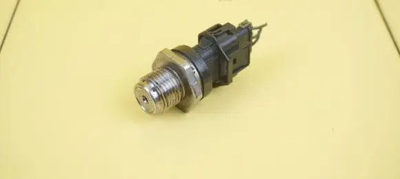 Hyundai ix35 Fuel pressure sensor 0281006035 D4HA