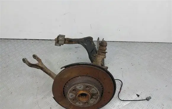 Volvo XC90 Stub axle P30683359