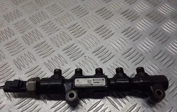 Ford Focus Fuel main line pipe 9654592680