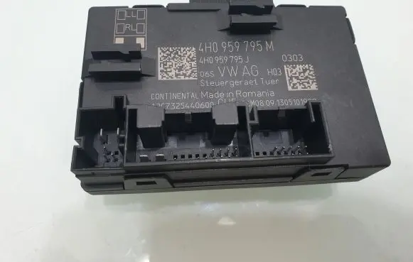 Volkswagen Touareg II Door control unit/module 4H0959795M