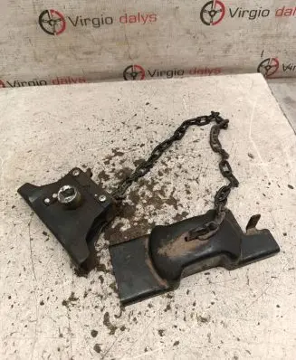 Isuzu D-Max Spare wheel mounting bracket 