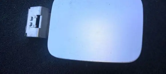 KIA Carens I Fuel tank cap