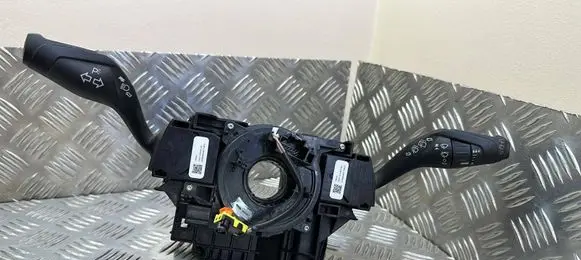Ford Focus Wiper turn signal indicator stalk/switch AV6T13335AE