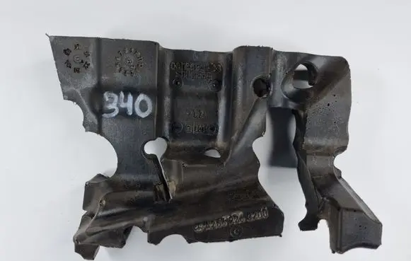 Mercedes-Benz GLS X167 Other engine part A2562263200