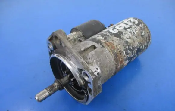 Volkswagen Golf III Starter motor