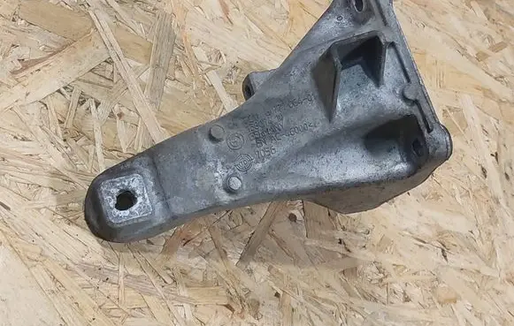 BMW X1 E84 Engine mounting bracket 6777064 13807410 AC46000