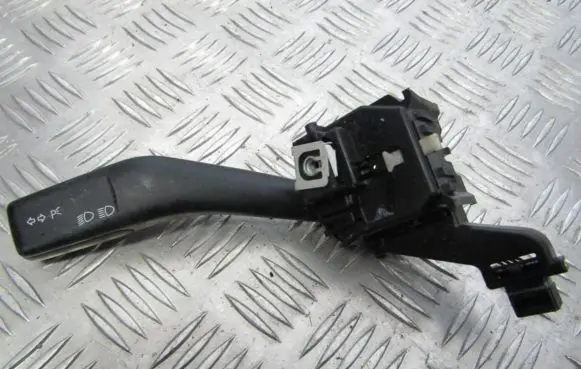 Volkswagen Golf V Indicator stalk 1k0953513