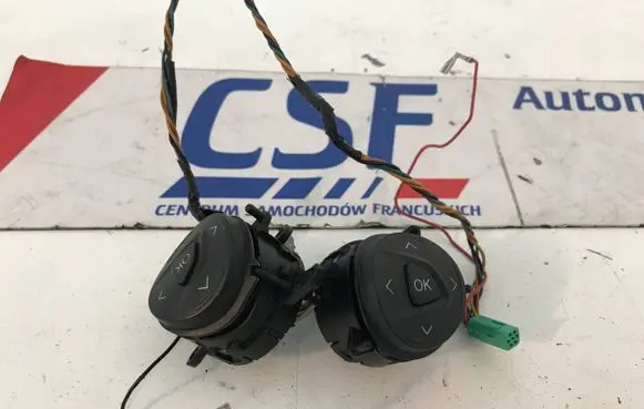 Ford Focus Steering wheel AM5T-14K147