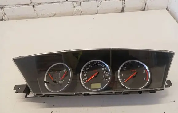 Nissan Primera Speedometer (instrument cluster) AV600