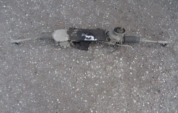 Volkswagen PASSAT B6 Steering rack 7805501266