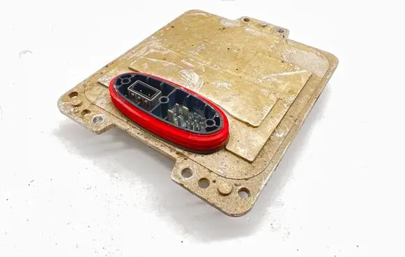 Mercedes-Benz E C207 W207 Headlight ballast module Xenon 5DC00906021