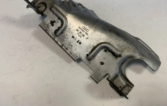 Audi A7 S7 4G Other engine bay part 06E253036P