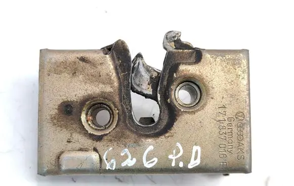 Volkswagen Polo II 86C 2F Front door lock 171837016F 171837016