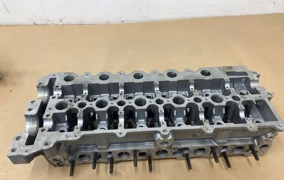 Volvo S60 Engine head 8692577002