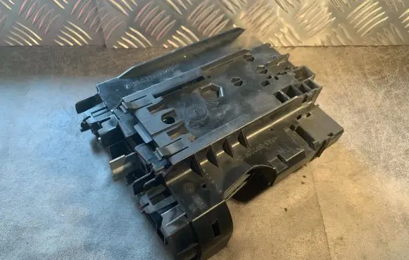 Mercedes-Benz C W204 Fuse module A2045403850