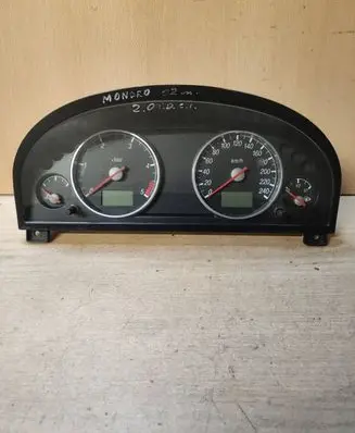 Ford Mondeo Mk III Speedometer (instrument cluster) 1S7F10841 44ZU187 6620
