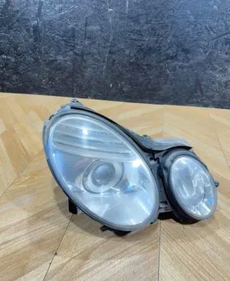 Mercedes-Benz E W211 Headlight/headlamp