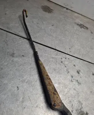 Volkswagen Caddy Rear wiper blade arm 6K955706B