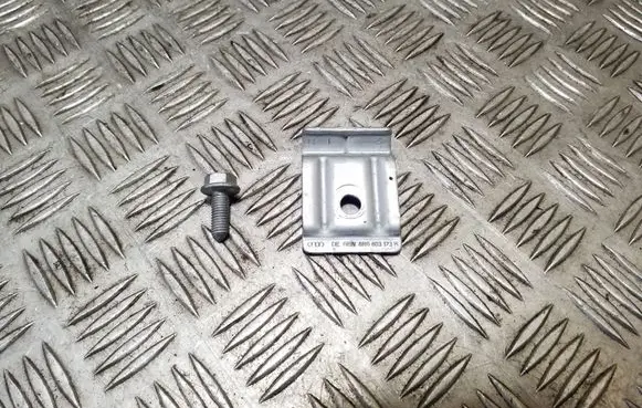 Battery bracket