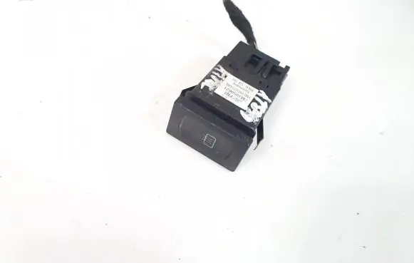 Windscreen/window heater switch