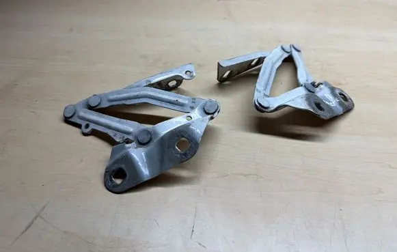 Ford Transit - Tourneo Connect Engine bonnet/hood hinges BK2116800AD