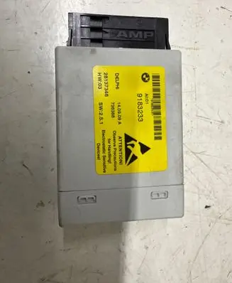 BMW 5 E60 E61 Center console control module 9183233 736388 28137346