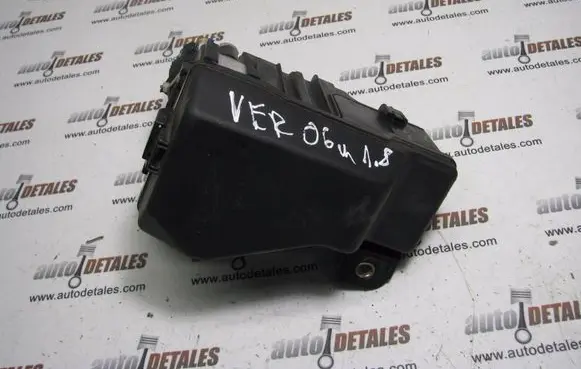 Toyota Corolla Verso AR10 Fuse box set