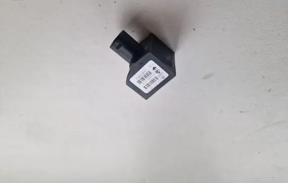Audi A3 S3 8L ESP acceleration yaw rate sensor 1J0907651A