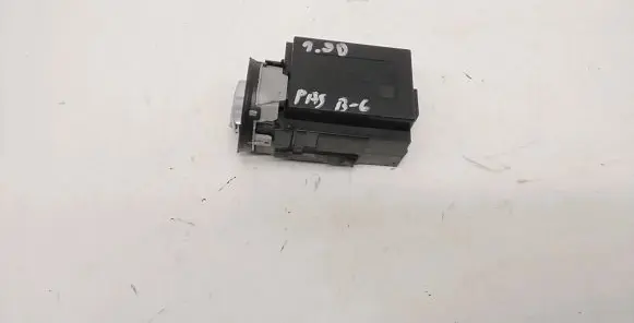 Volkswagen PASSAT B6 Ignition lock 3C0905843 33303301 11601200148773