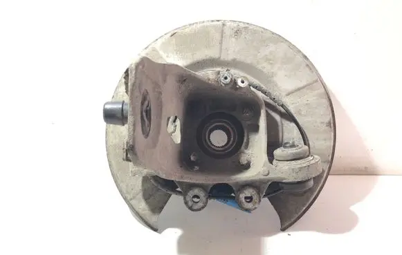 BMW 5 E60 E61 Rear wheel hub 33326770923