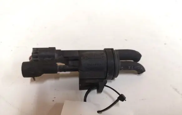 Mercedes-Benz C W204 Vacuum valve 48B43625B00 0025401497