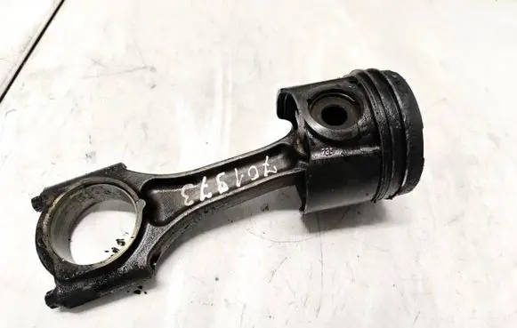 Opel Astra G Piston with connecting rod 0107200 r90400
