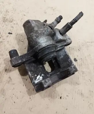 Ford Focus Rear brake caliper