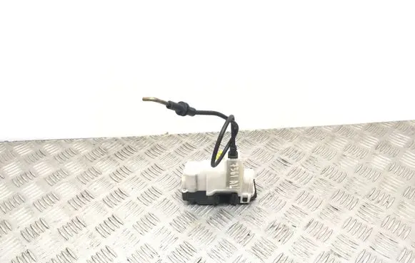 Fiat Panda II Rear door lock 46803514