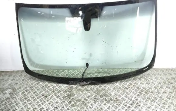 Porsche Cayenne (92A) Front windscreen/windshield window 