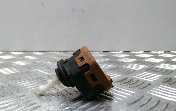 Ford Focus C-MAX Headlight level adjustment motor 00787808