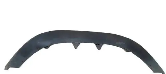 Front bumper lip