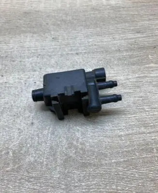 Renault Laguna I Vacuum valve N2342