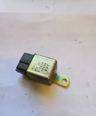 Mazda Xedos 9 Other relay H6901 B460A 1764D2